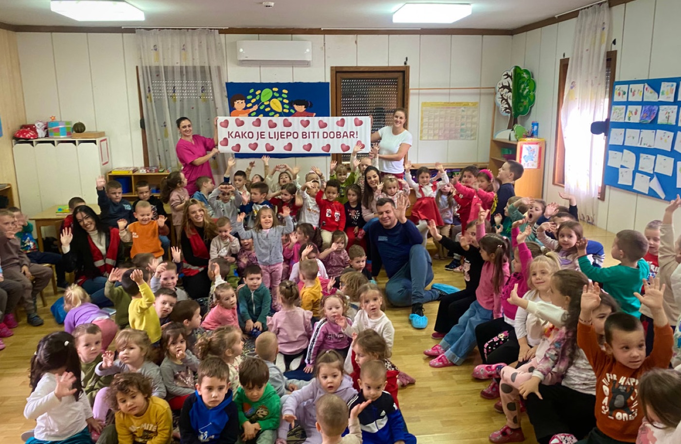 Fondacija Volonteri Crne Gore i VJ „Lastavica“ –najmlađi sa velikim srcem