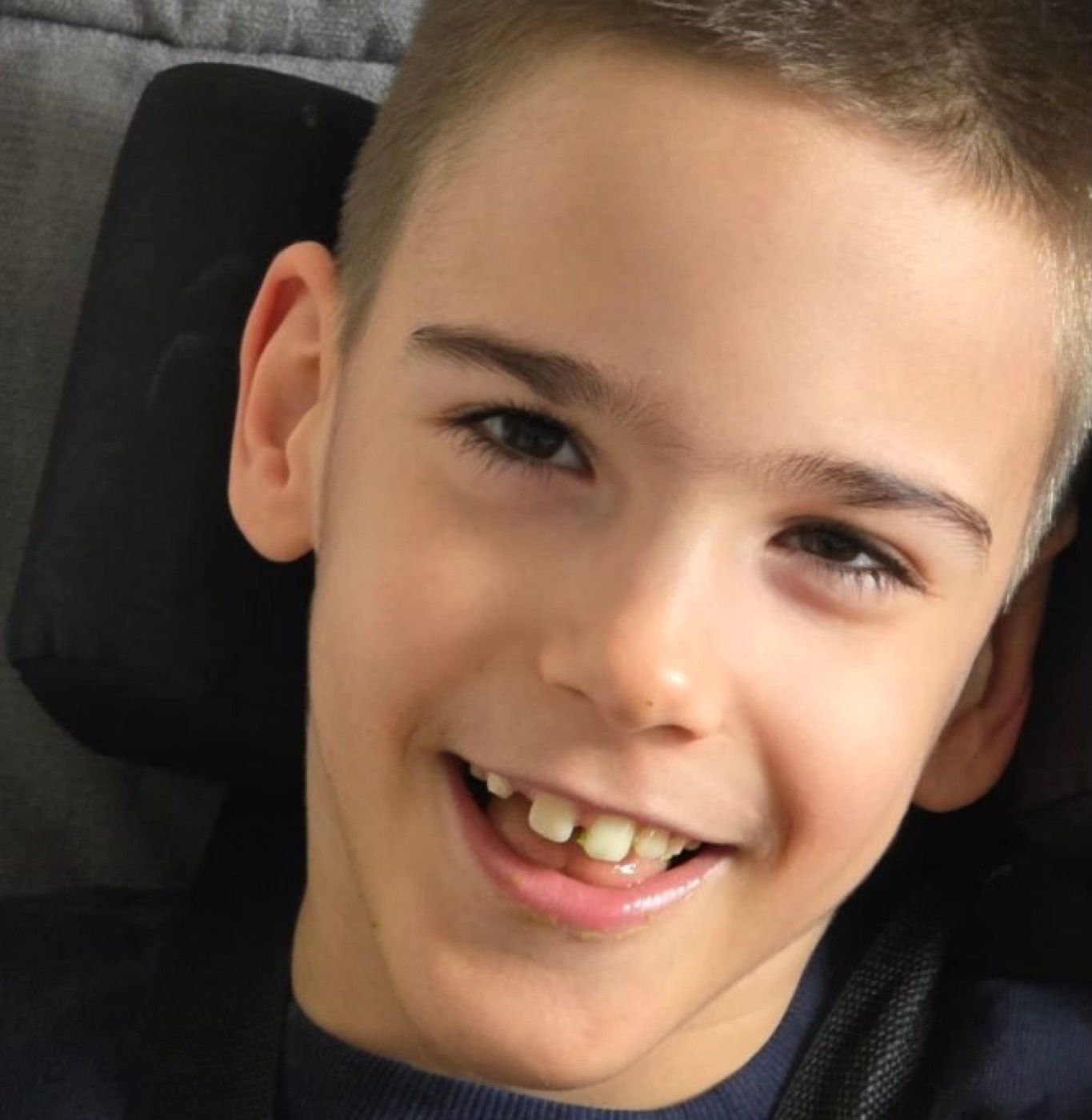 Na humanitarnoj večeri za malog Viktora prikupljeno 1.100 evra